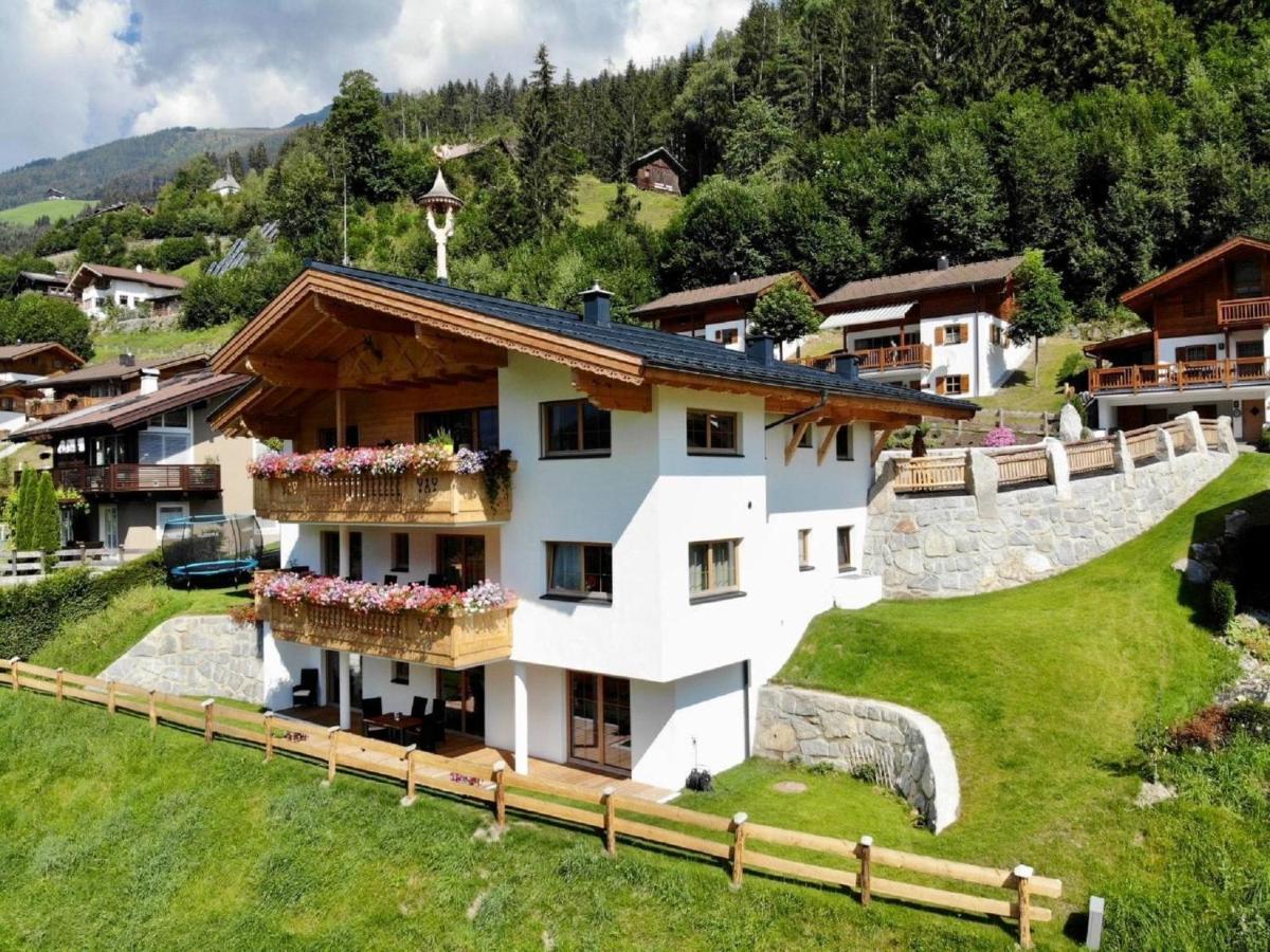 Apartment In Zillertal Arena Ski Area With Sauna Валд им Пинцгау Екстериор снимка