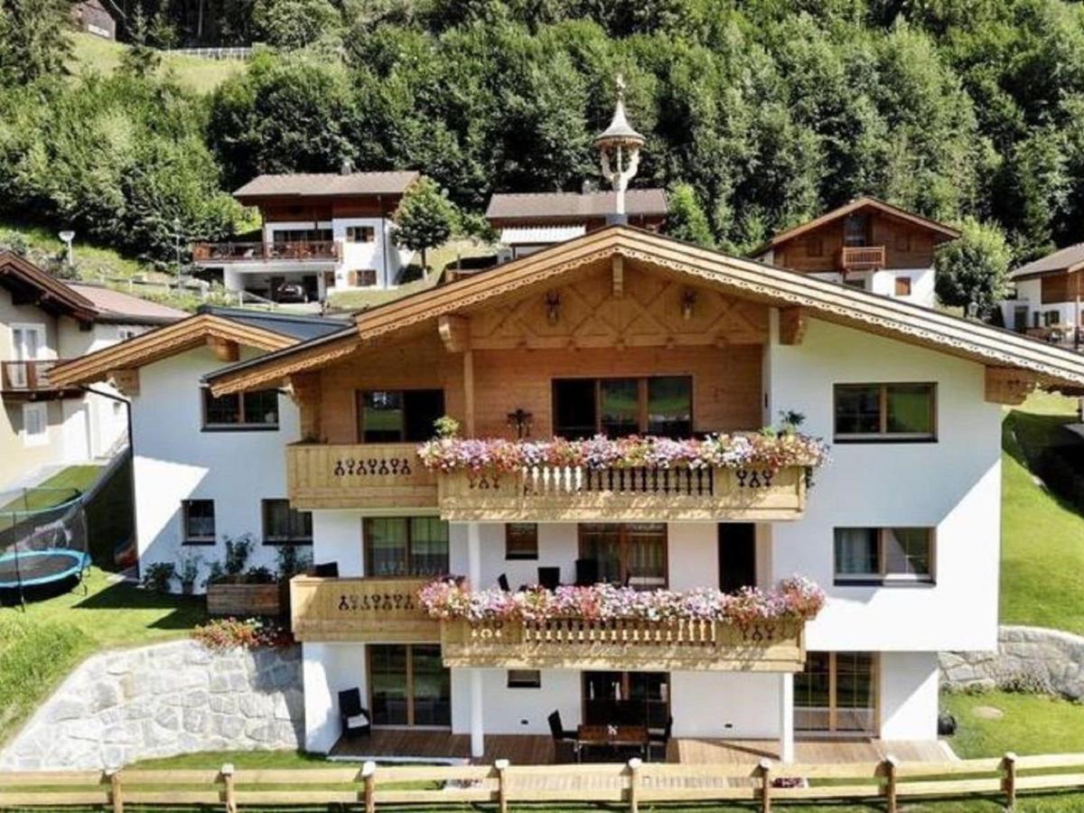 Apartment In Zillertal Arena Ski Area With Sauna Валд им Пинцгау Екстериор снимка